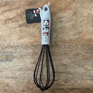 5/$20 NEW Mickey & Minnie Mouse Whisk